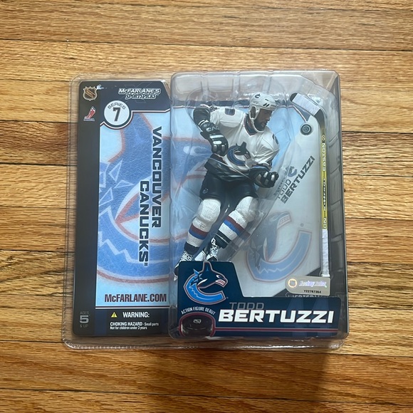 NHL Other - Todd Bertuzzi McFarlanes Sportpicks Figure / NHL / Series 7 / Vancouver Canucks